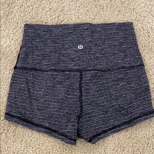 Lululemon Wunder Under Shorta